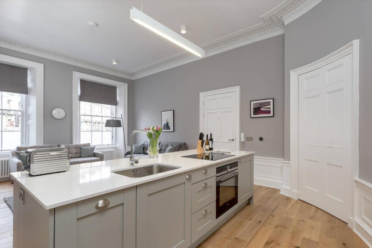 Joivy Spacious And Bright 1Bed Apt, Short Walk From Princes Street EDI Exterior foto