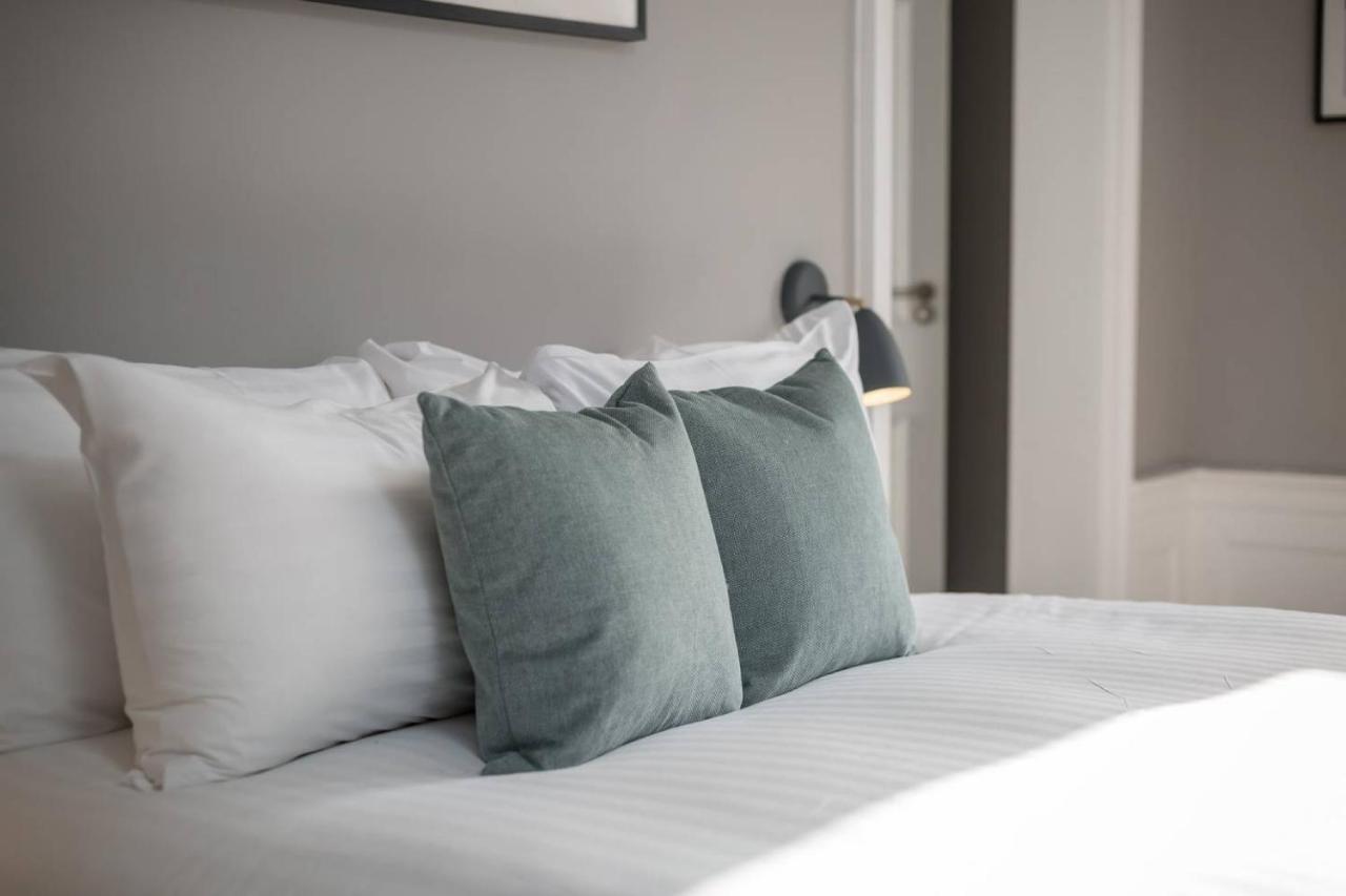 Joivy Spacious And Bright 1Bed Apt, Short Walk From Princes Street EDI Exterior foto